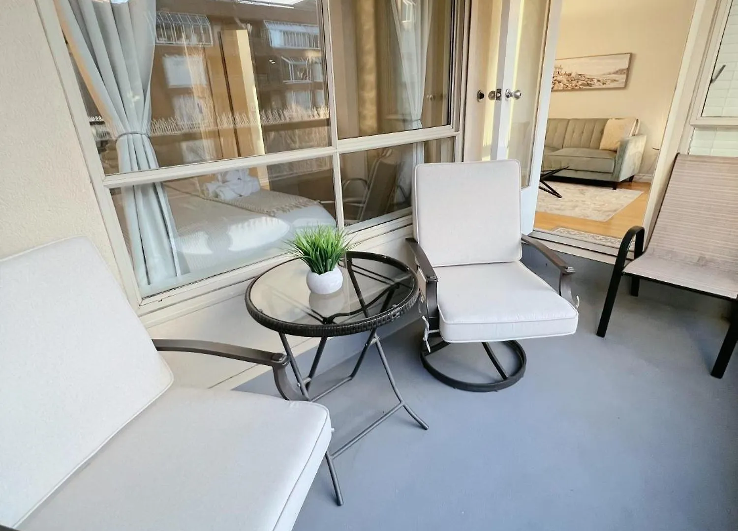 Beautiful 2 Beds Dwtn Apt Free Parking King Bed Vancouver Canada