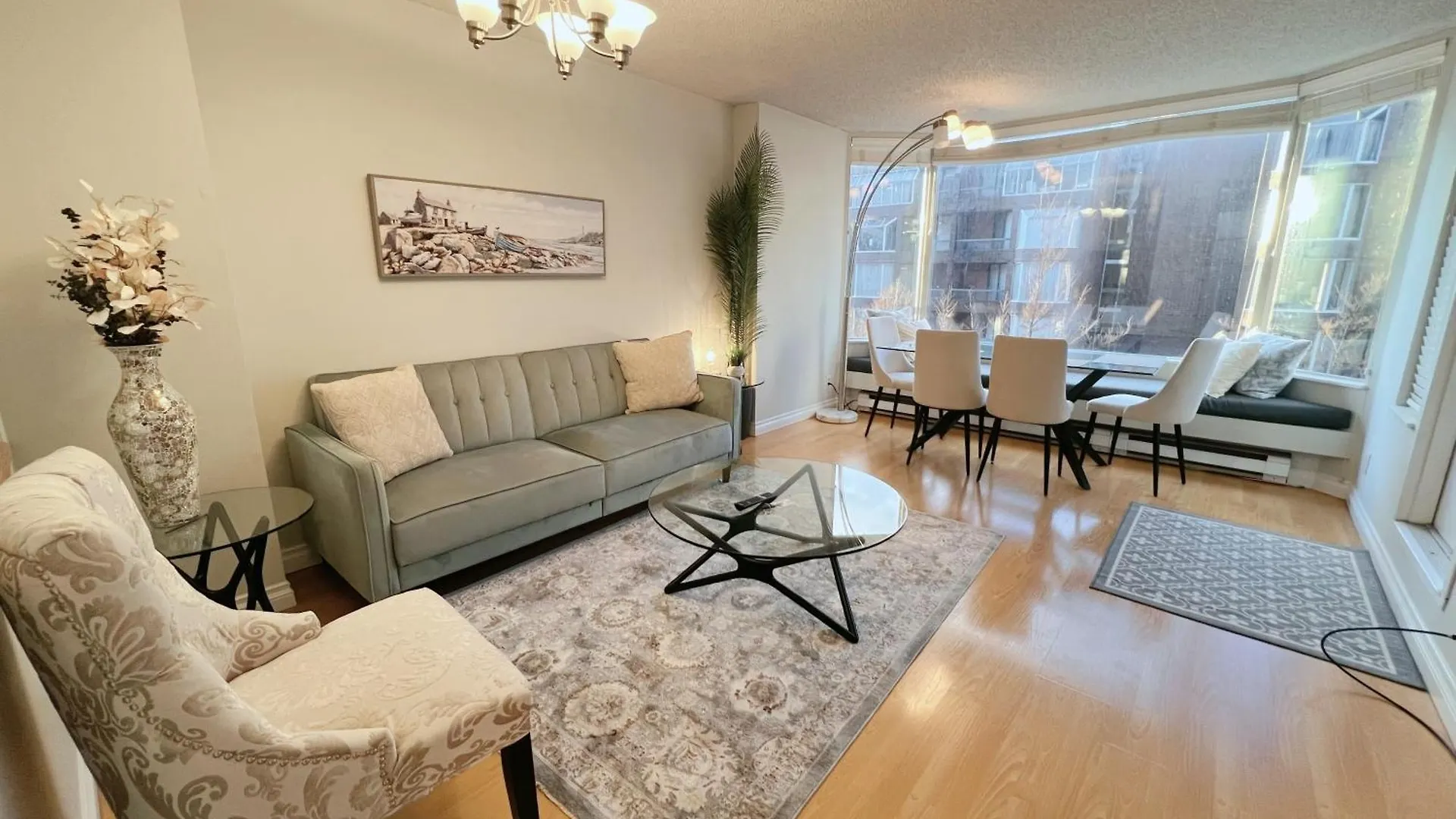 Beautiful 2 Beds Dwtn Apt Free Parking King Bed Vancouver
