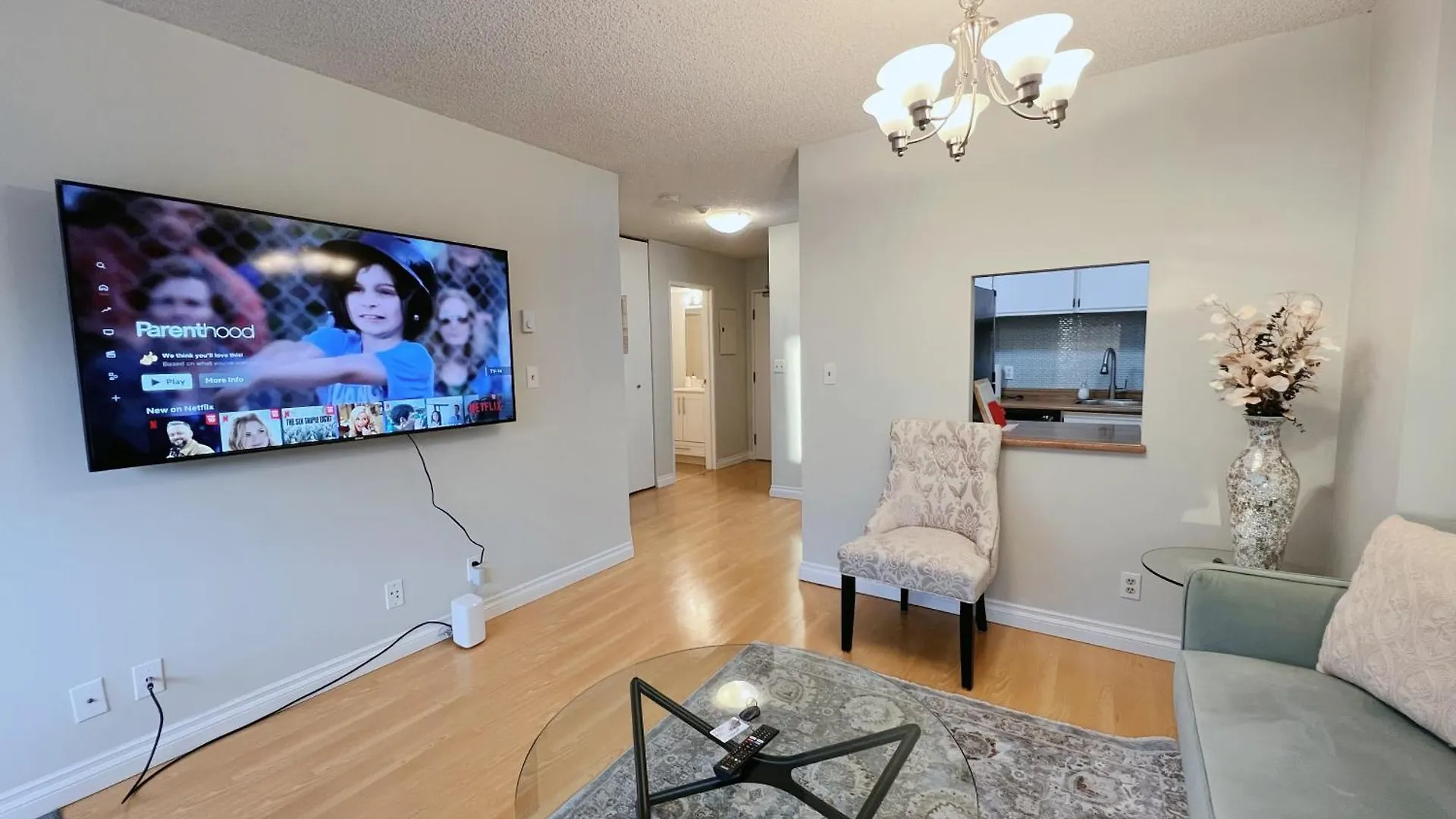 Beautiful 2 Beds Dwtn Apt Free Parking King Bed Vancouver